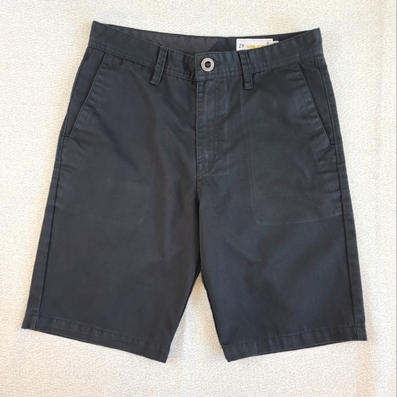 Volcom Youth Size 29 True To This Chino Shorts Black - Picture 1 of 6